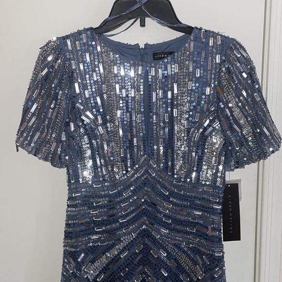 Formal Mid Dress. - Picture 2 of 6